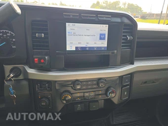 2024 Ford Super Duty F-550 Cab Chassis XL Crew Cab DRW - miniatura 10