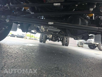 2024 Ford Super Duty F-550 Cab Chassis XL Regular Cab DRW - miniatura 17