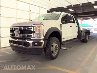 2024 Ford Super Duty F-550 Cab Chassis XLT Crew Cab DRW
