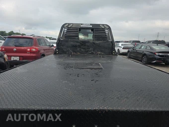 2024 Ford Super Duty F-550 Cab Chassis XLT Crew Cab DRW - miniatura 16