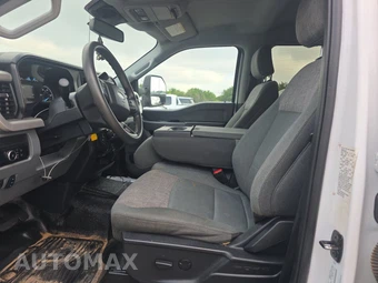 2024 Ford Super Duty F-550 Cab Chassis XLT Crew Cab DRW - miniatura 7