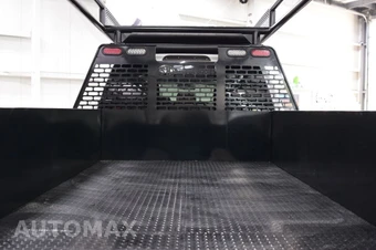 2024 Ford Super Duty F-550 Cab Chassis XLT Crew Cab DRW - miniatura 15