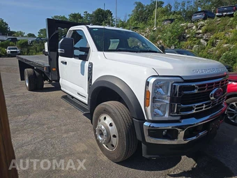 2024 Ford Super Duty F-600 Cab Chassis XLT Regular Cab DRW