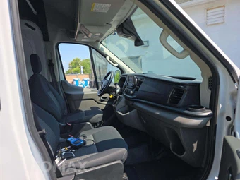 2024 Ford Transit 250 Cargo Van High Roof 148.0" WB - miniatura 17
