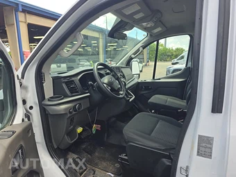 2024 Ford Transit 250 Cargo Van Low Roof 130.0" WB - miniatura 7