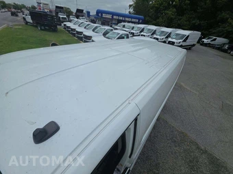 2024 Ford Transit 250 Cargo Van Low Roof 130.0" WB - miniatura 12