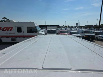 2024 Ford Transit 250 Cargo Van Low Roof 130.0" WB - miniatura 9