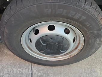 2024 Ford Transit 250 Cargo Van Medium Roof 148.0" WB - miniatura 9