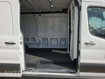 2024 Ford Transit 250 Cargo Van Medium Roof 148.0" WB - miniatura 13