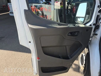 2024 Ford Transit 250 Cargo Van Medium Roof - miniatura 9