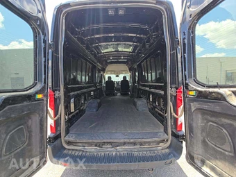 2024 Ford Transit 350 HD Cargo Van 9950 GVWR DRW High Roof 148.0" WB - miniatura 11