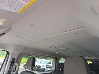 2024 Ford Transit Passenger Wagon XL Low Roof 148.0" WB - miniatura 8