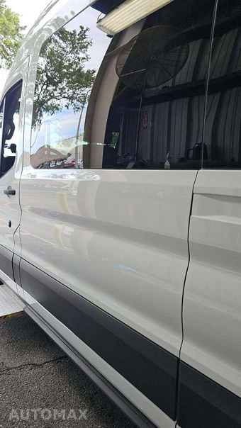 2024 Ford Transit Passenger Wagon XL Medium Roof 148.0" WB - miniatura 21