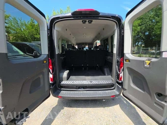 2024 Ford Transit Passenger Wagon XL Medium Roof 148.0" WB - miniatura 15