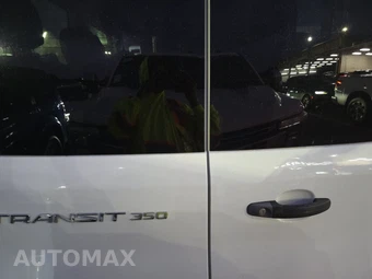2024 Ford Transit Passenger Wagon XL Medium Roof 148.0" WB - miniatura 17