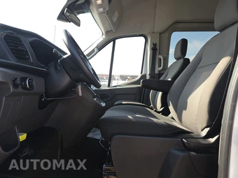 2024 Ford Transit Passenger Wagon XLT DRW High Roof 148.0" WB - miniatura 7