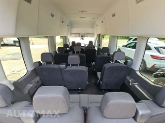 2024 Ford Transit Passenger Wagon XLT High Roof 148.0" WB - miniatura 14