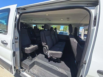 2024 Ford Transit Passenger Wagon XLT Low Roof 148.0" WB - miniatura 17