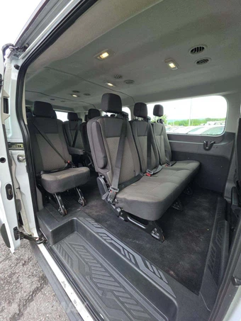 2024 Ford Transit Passenger Wagon XLT Low Roof 148.0" WB - miniatura 14