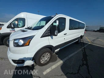 2024 Ford Transit Passenger Wagon XLT Low Roof 148.0" WB - miniatura 1