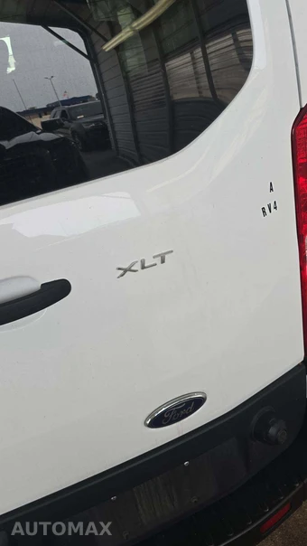 2024 Ford Transit Passenger Wagon XLT Low Roof 148.0" WB - miniatura 24