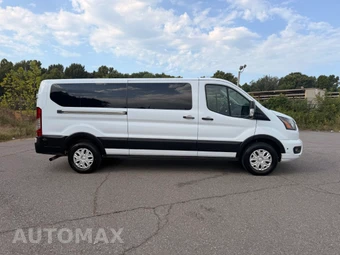 2024 Ford Transit Passenger Wagon XLT Low Roof 148.0" WB - miniatura 4