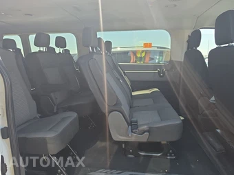2024 Ford Transit Passenger Wagon XLT Low Roof 148.0" WB - miniatura 13