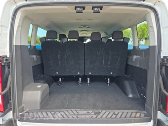 2024 Ford Transit Passenger Wagon XLT Low Roof 148.0" WB - miniatura 17