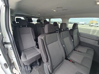 2024 Ford Transit Passenger Wagon XLT Low Roof 148.0" WB - miniatura 13