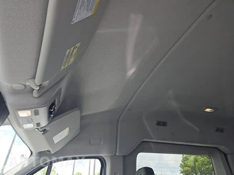 2024 Ford Transit Passenger Wagon XLT Medium Roof 148.0" WB - miniatura 18