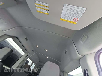 2024 Ford Transit Passenger Wagon XLT Medium Roof 148.0" WB - miniatura 11
