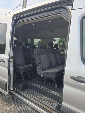 2024 Ford Transit Passenger Wagon XLT Medium Roof 148.0" WB - miniatura 14