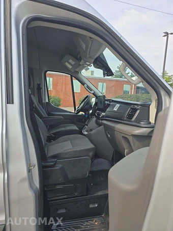 2024 Ford Transit Passenger Wagon XLT Medium Roof 148.0" WB - miniatura 16
