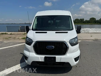 2024 Ford Transit Passenger Wagon XLT Medium Roof 148.0" WB - miniatura 2