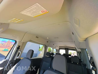 2024 Ford Transit Passenger Wagon XLT Medium Roof 148.0" WB - miniatura 8