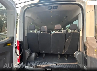 2024 Ford Transit Passenger Wagon XLT Medium Roof 148.0" WB - miniatura 11