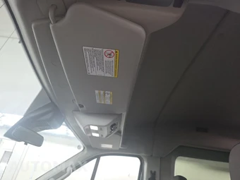 2024 Ford Transit Passenger Wagon XLT Medium Roof 148.0" WB - miniatura 16