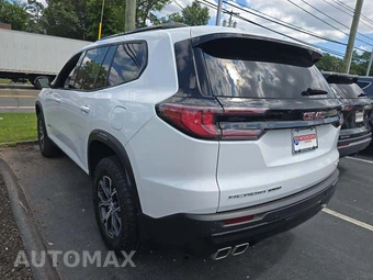 2024 GMC Acadia AT4 4SB - miniatura 2