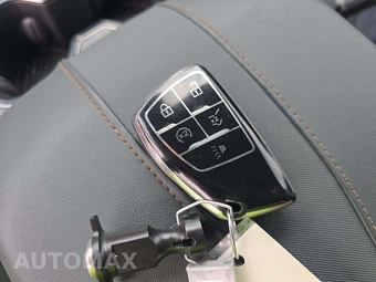 2024 GMC Acadia AT4 4SB - miniatura 5