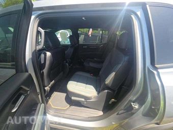 2024 GMC Acadia AT4 4SB - miniatura 13