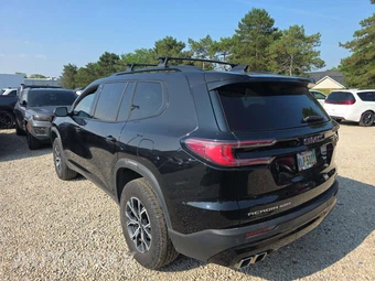 2024 GMC Acadia AT4 4SB - miniatura 2