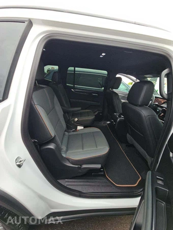 2024 GMC Acadia AT4 4SB - miniatura 17