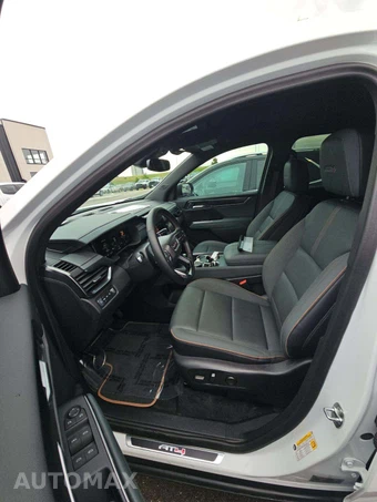 2024 GMC Acadia AT4 4SB - miniatura 6