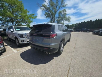 2024 GMC Acadia AT4 4SB - miniatura 3