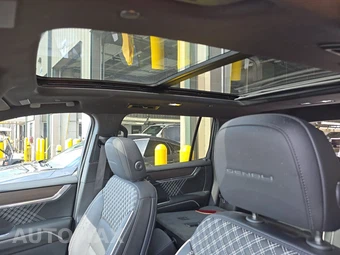 2024 GMC Acadia Denali 5SB - miniatura 16