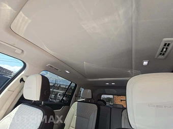 2024 GMC Acadia Denali 5SB - miniatura 11