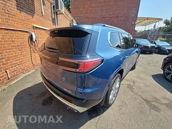2024 GMC Acadia Denali 5SB - miniatura 3