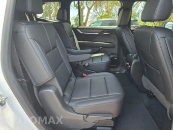2024 GMC Acadia Elevation 4SC - miniatura 38