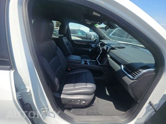 2024 GMC Acadia Elevation 4SD - miniatura 8