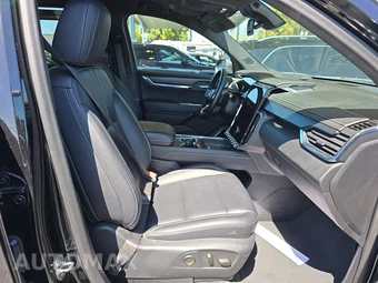 2024 GMC Acadia Elevation 4SD - miniatura 8